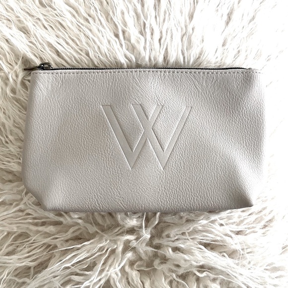 NEW Lise Watier Cosmetic Bag - Picture 1 of 3